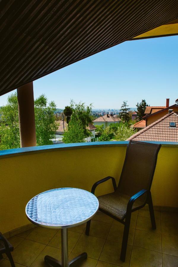 Pensiunea Imperial Târgu-Mureş Exteriör bild